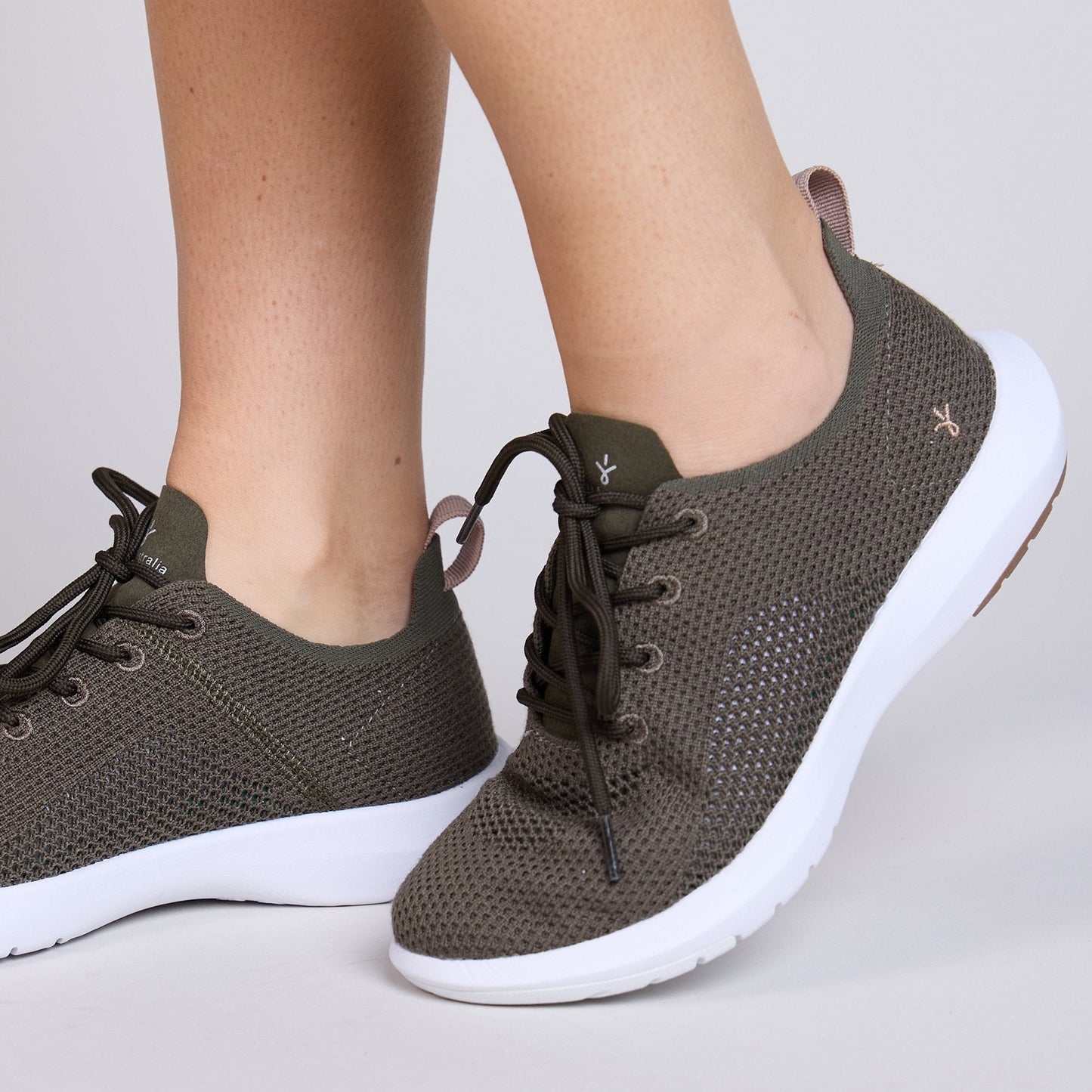 Emu Springbrook Women's Machine Washable Wool Blend Mesh Lightweight Lace Up Sneaker Dark Olive