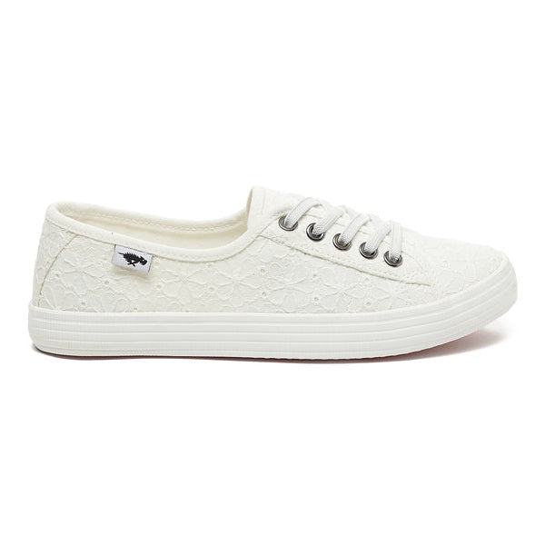 Rocket Dog Chow Chow Elsie Eyelet Women's Slip On Low Profile Pump Trainer White