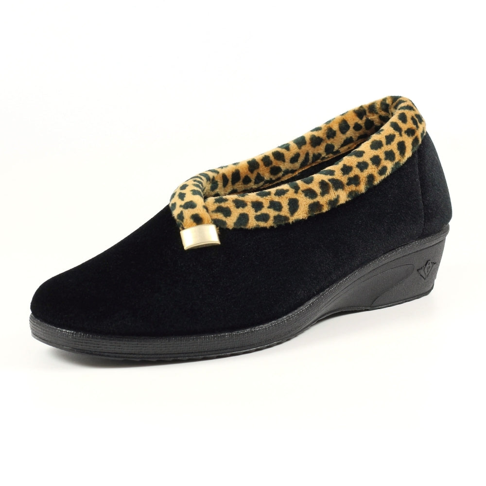 Lunar Paloma Women's Full Wedge Slipper Black MACHINE WASHABLE